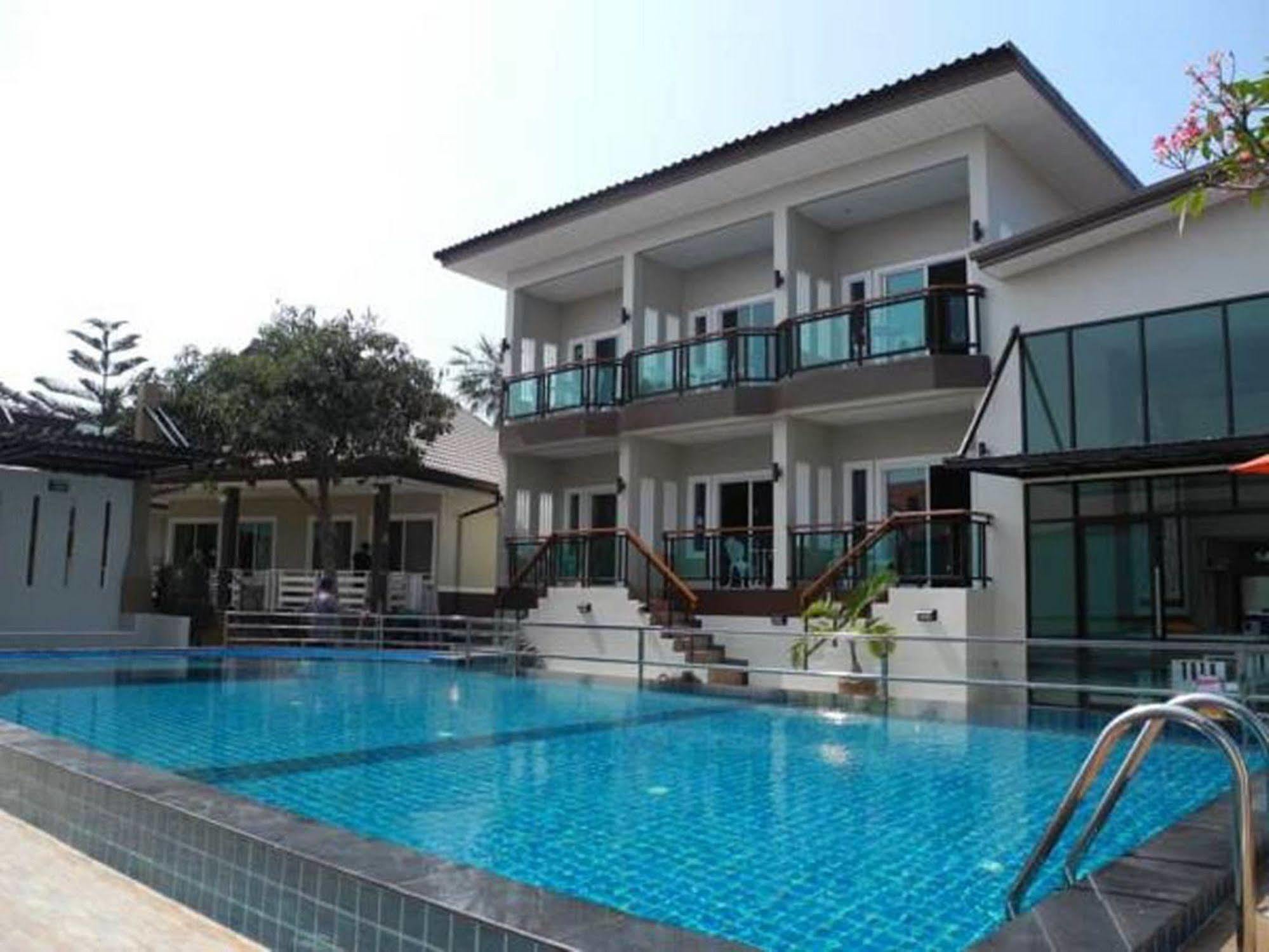 Bee Orchid Pool Villa Pattaya Exterior foto